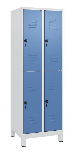 C+P Doppelstöckiger Spind Classic PLUS, Füße, 2 Abteile, 1800x600x500mm, 7035/5023, Drehriegel, 0803107-20 S10005