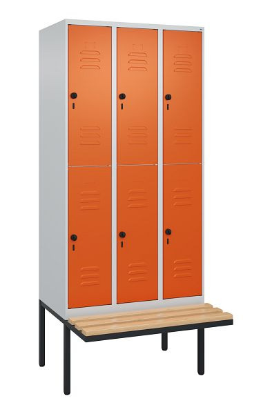 C+P Doppelstöckiger Spind Classic PLUS, 3 Abteile, 2120x900x815mm, 7035/2004, Drehriegel, Sitzleisten aus Buche, schwebende Sitzfläche, 0803407-30 S10180