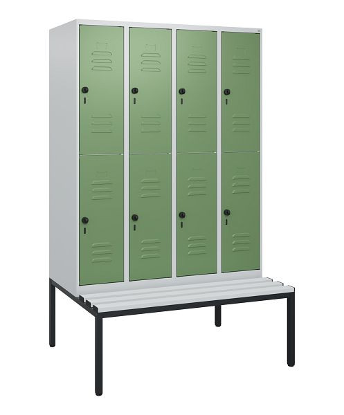 C+P Doppelstöckiger Spind Classic PLUS, 4 Abteile, 1950x1200x815mm, 7035/6011, Drehriegel, mit untergebauter Sitzbank, 0803505-40 S10066