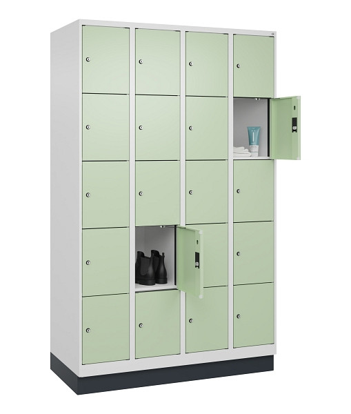 C+P Schließfachschrank Evolo PLUS, mit Sockel, 20 Fächer, 1950x1200x500mm, 9016/6019 Weissgrün, 049020-405 S10019