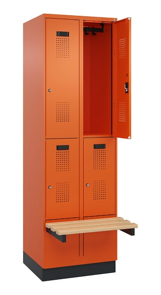 C+P Doppelstock-Spind Evolo PLUS, Bank, 4 Fächer, 1950x600x815mm, 2004/2004, Zylinderschloss, Sitzfläche Buche-Hartholz, mit Sockel, 049340-20 S10050