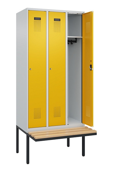 C+P Spind Evolo PLUS, 3 Abteile, 2120x900x815mm, 7035/1004, Haken 3, Zylinderschloss, Sitzfläche Holz, 0490407-30 S10027