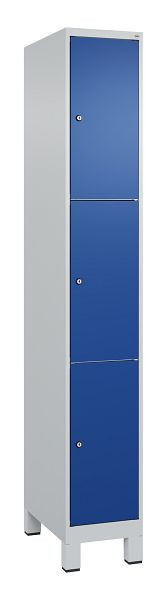 C+P Schließfachschrank Classic PLUS, Füße, 1950x300x500mm, 7035/5010, mit 3 Fächern, 080010-103 S10003