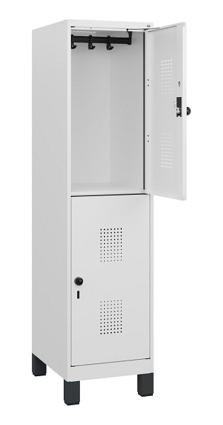 C+P Doppelstöckiger Spind Evolo PLUS, Füße, 2 Fächer, 1630x400x500mm, 9016/9016, Drehriegel, 0493105-12 S10023