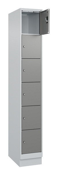 C+P Schließfachschrank Evolo PLUS, mit Sockel, 6 Fächer, 1950x300x500mm, 7035/00, Frontfarbe 0005000 RDS Stahlgrau, 049020-106 S10014
