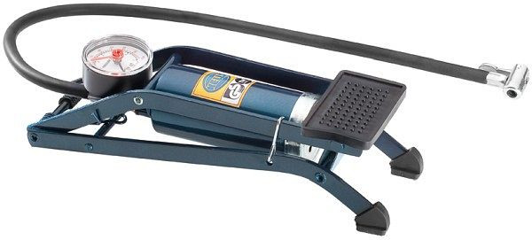 HELLA Luftpumpe mit analoger Anzeige, Fördermenge pro Hub: 210cm³, manuell (Fußbetätigung), 8TM 003 791-002