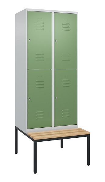 C+P Doppelstöckiger Spind Classic PLUS, 2 Abteile, 2120x800x815mm, 7035/6011, Zylinderschlösser, Buche-Sitzleisten, Sitzbank, 0803507-22 S10096