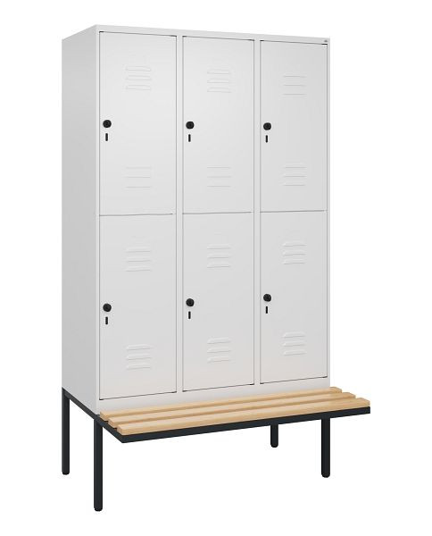 C+P Doppelstöckiger Spind Classic PLUS, 3 Abteile, 2120x1200x815mm, 9016/9016, Drehriegel, Sitzleisten aus Buche, schwebende Sitzfläche, 0803407-32 S10014