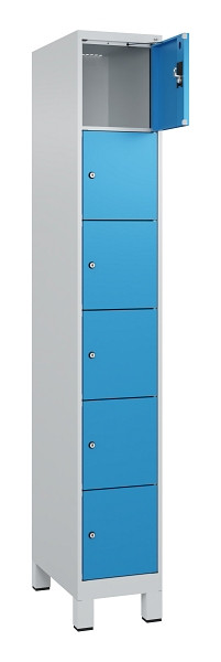 C+P Schließfachschrank Evolo PLUS, mit Füßen, 6 Fächer, 1950x300x500mm, 7035/50, Frontfarbe RAL 5012 Lichtblau, 049010-106 S10007