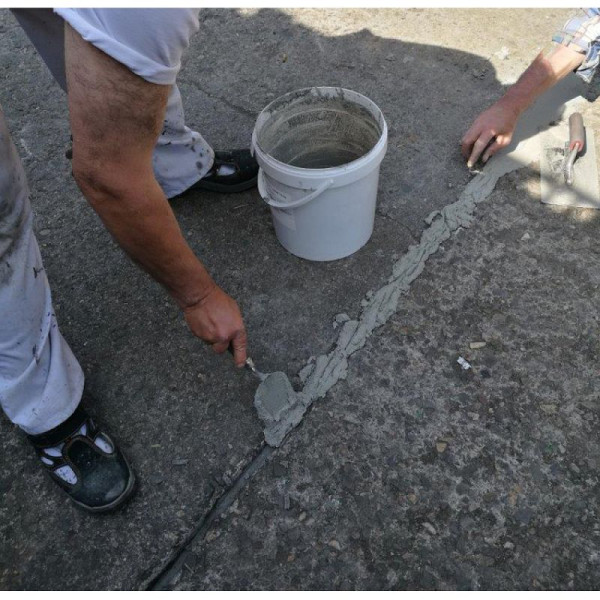 Stein HGS Epoxidharzmörtel -Betonfix Elasto- für Beton-Dehnungsfugen, 10 kg, Aushärtung nach 8 Stunden, 37136