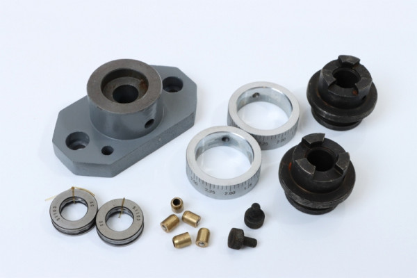 ELMAG Spindelflansch komplett 18,21,24,26,31,32,33;, zu MFB 45 SGV, 9000091