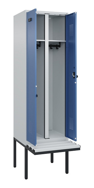 C+P Schwarz-Weiß-Spind Evolo PLUS, Bank, 2 Abteile, 2120x600x815mm, 7035/5023, Drehriegel, Material Sitzfläche Kunststoff, 0490427-20 S10062