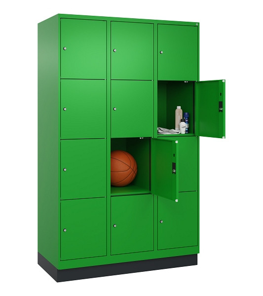 C+P Schließfachschrank Evolo PLUS, mit Sockel, 12 Fächer, 1950x1200x500mm, 6037/6037 Reingrün, Abteile 3, Abteilbreite 400 mm, 049020-324 S10026