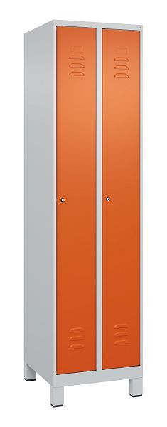 C+P Umkleidespind Classic PLUS, Füße, 2 Abteile, 1950x500x500mm, 7035/2004, Zylinderschlösser, 080010-29 S10038