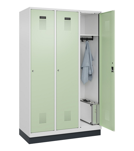 C+P Spind Evolo PLUS, mit Sockel, 3 Abteile, 1950x1200x500mm, 9016/6019, Verschluss Zylinderschloss, Ablageböden 3, 049020-32 S10046
