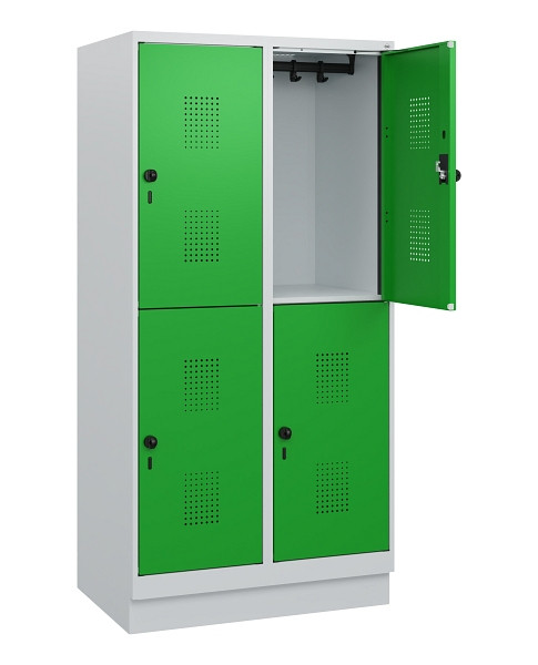 C+P Doppelstöckiger Spind Evolo PLUS, Sockel, 4 Fächer, 1630x800x500mm, 7035/603, Drehriegel, 0493205-22 S10011