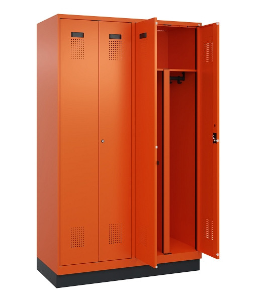 C+P PSA Schwarz-Weiß-Spind Evolo PLUS, mit Sockel, 4 Abteile, 1950x1200x500mm, 2, Zylinderschloss, 049022-40P S10050