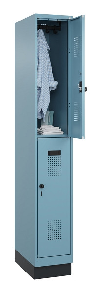 C+P Doppelstöckiger Spind Evolo PLUS, mit Sockel, 2 Fächer, 1950x300x500mm, 0010, Drehriegel, 049320-10 S10021