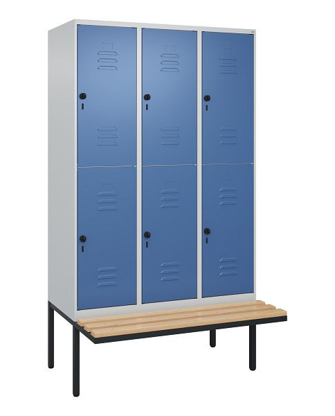 C+P Doppelstöckiger Spind Classic PLUS, 3 Abteile, 2120x1200x815mm, 7035/5023, Drehriegel, Sitzleisten aus Buche, schwebende Sitzfläche, 0803407-32 S10005