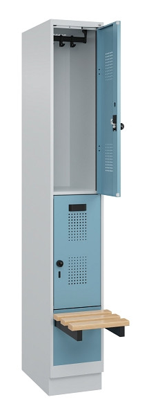 C+P Doppelstock-Spind Evolo PLUS, Bank, 2 Fächer, 1950x300x815mm, 7035/0010, Drehriegel, Sitzfläche Buche-Hartholz, mit Sockel, 049340-10 S10009