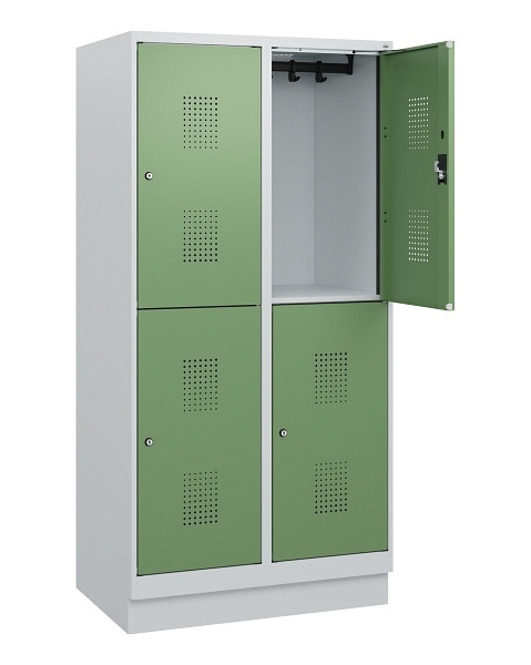 C+P Doppelstöckiger Spind Evolo PLUS, Sockel, 4 Fächer, 1630x800x500mm, 7035/601, Zylinderschloss, 0493205-22 S10037