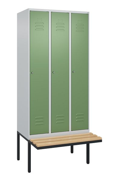 C+P Umkleidespind Classic PLUS, 3 Abteile, 2120x900x815mm, 7035/6011, Zylinderschlösser, Buche-Sitzleisten, je 2 Doppel-Haken, 0800407-30F S10050