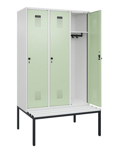 C+P Spind Evolo PLUS, 3 Abteile, 2120x1200x815mm, 9016/6019, Haken 4, Drehriegel, Sitzfläche Kunststoff, Sitzbank, 0490507-32 S10073