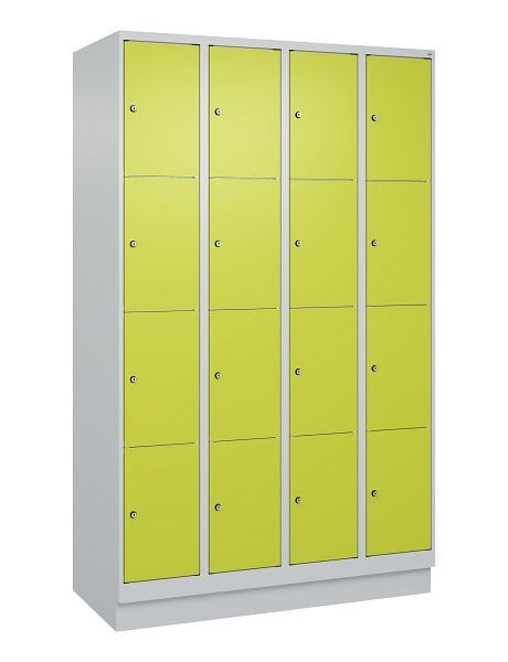 C+P Schließfachschrank Classic PLUS, Sockel, 4 Abteile mit je 4 Fächern, 1950x1200x500mm, 7035/0024, 080020-404 S10010