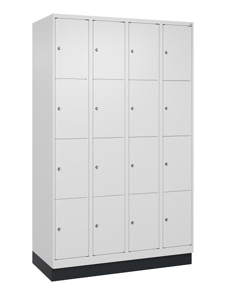 C+P Schließfachschrank Classic PLUS, Sockel, 4 Abteile mit je 4 Fächern, 1950x1200x500mm, 9016/9016, 080020-404 S10017