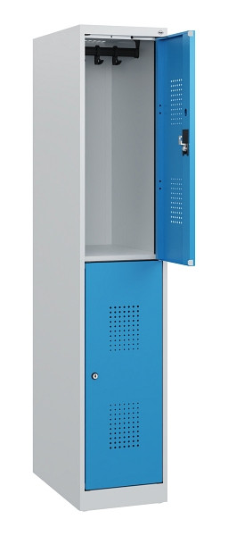 C+P Doppelstöckiger Spind Evolo PLUS, 2 Fächer, 1530x300x500mm, 7035/5012, Zylinderschloss, 0493005-10 S10031
