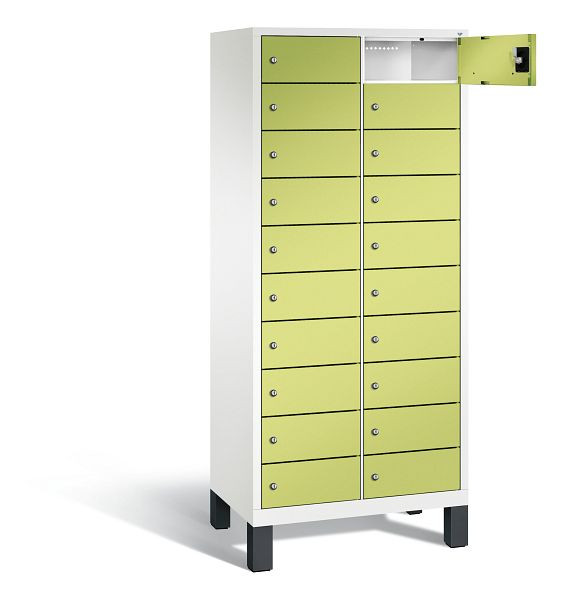 C+P Schließfachschrank Evolo, H1700xB810xT500mm, Farbe: Verkehrsweiß / Viridingrün, mit Steckdosenleiste, 48010-2210 S10091