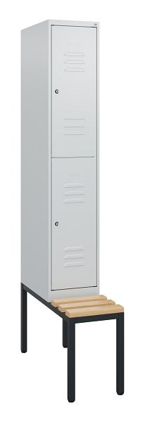 C+P Doppelstöckiger Spind Classic PLUS, 1950x300x815mm, 7035/7035, Zylinderschlösser, Sitzleisten aus Buche, mit untergebauter Sitzbank, 0803505-10 S10039