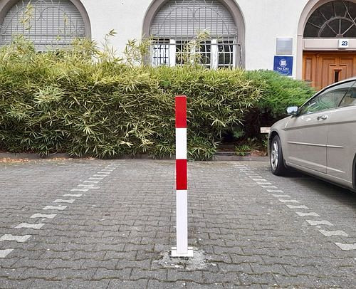 Schake Absperrpfosten, Stahl, kippbar, feuerverzinkt, lackiert, Zylinderschloss, Höhe Überflur 1000 mm, 310840