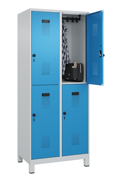 C+P Doppelstöckiger Spind Evolo PLUS, mit Füßen, 4 Fächer, 1950x800x500mm, 7035, Frontfarbe RAL 5012 Lichtblau, Drehriegel, 049310-22 S10007