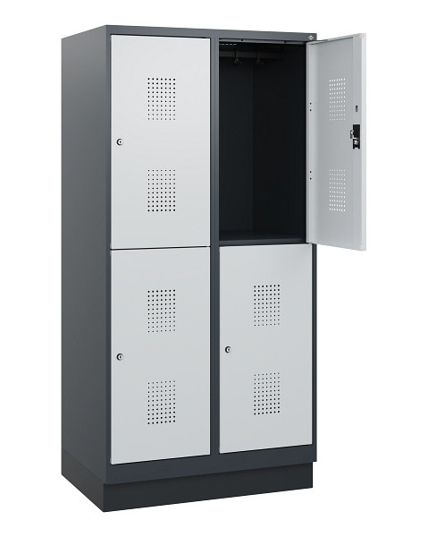 C+P Doppelstöckiger Spind Evolo PLUS, Sockel, 4 Fächer, 1630x800x500mm, 7016/703, Zylinderschloss, 0493205-22 S10044