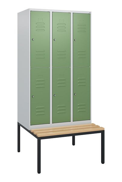 C+P Doppelstöckiger Spind Classic PLUS, 3 Abteile, 1950x900x815mm, 7035/6011, Zylinderschlösser, Buche-Sitzleisten, Sitzbank, 0803505-30 S10036