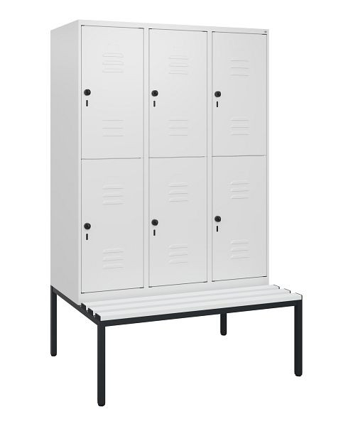 C+P Doppelstöckiger Spind Classic PLUS, 3 Abteile, 1950x1200x815mm, 9016/9016, Drehriegel, mit untergebauter Sitzbank, 0803505-32 S10074