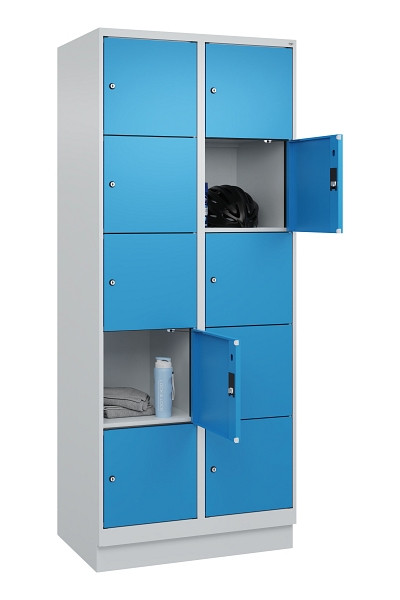 C+P Schließfachschrank Evolo PLUS, mit Sockel, 10 Fächer, 1950x800x500mm, 7035/5, Frontfarbe RAL 5012 Lichtblau, 049020-225 S10007
