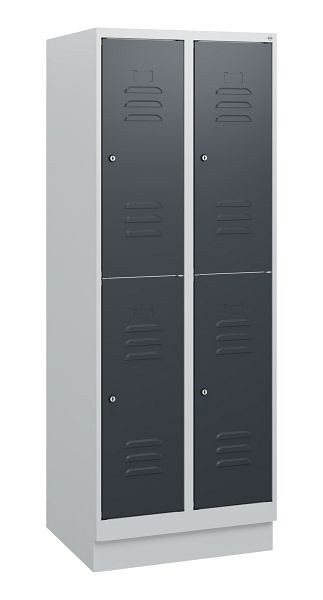 C+P Doppelstöckiger Spind Classic PLUS, Sockel, 2 Abteile, 1630x600x500mm, 7035/7016, Zylinderschlösser, 0803205-20 S10038