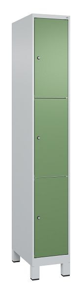C+P Schließfachschrank Classic PLUS, Füße, 1950x300x500mm, 7035/6011, mit 3 Fächern, 080010-103 S10006
