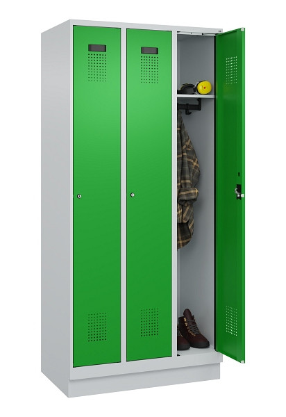 C+P Spind Evolo PLUS, mit Sockel, 3 Abteile, 1950x900x500mm, 7035/6037, Verschluss Zylinderschloss, Ablageböden 3, 049020-30 S10038