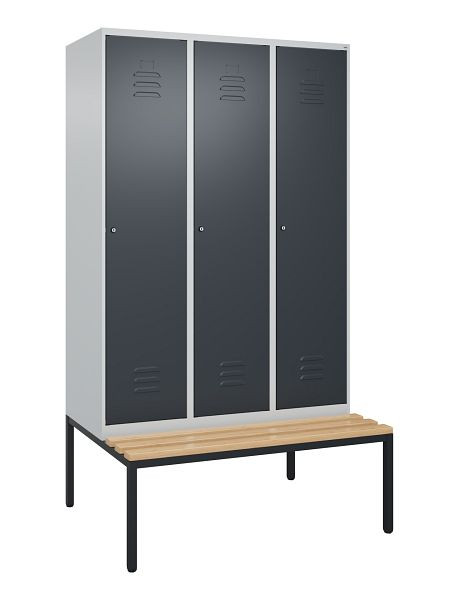 C+P Umkleidespind Classic PLUS, mit untergebauter Sitzbank, 3 Abteile, 2120x1200x815mm, 7035/7016, Zylinderschlösser, Buche-Sitzleisten, 0800507-32 S10052