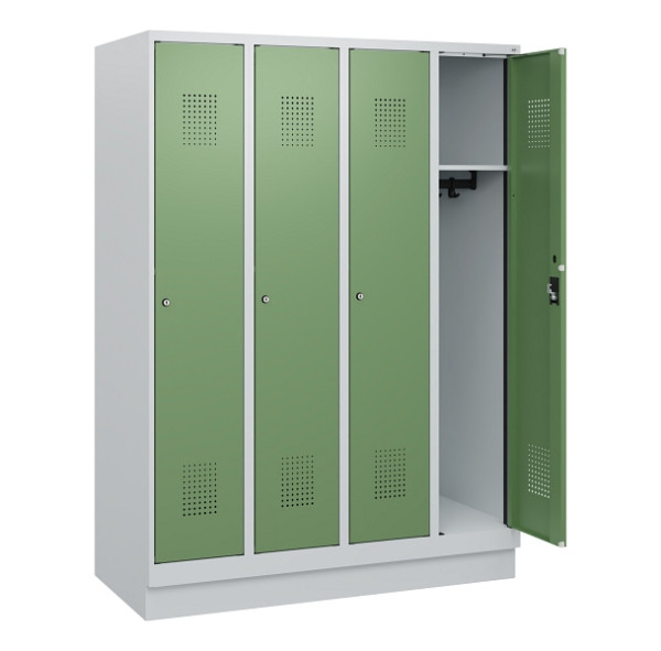 C+P Spind Evolo PLUS, Sockel, 4 Abteile, 1630x1200x500mm, 7035/6011, Zylinderschloss, 0490205-40 S10037