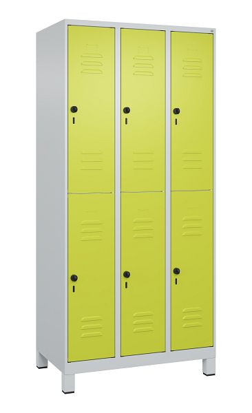 C+P Doppelstöckiger Spind Classic PLUS, Füße, 3 Abteile, 1950x900x500mm, 7035/0024, 080310-30 S10010