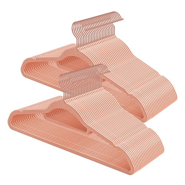 SONGMICS Samtbügel, Set aus 50 Kleiderbügeln für Kleidung, mit Krawattenstange und roségoldenem Haken, 0,6 cm dick, 43,5 cm lang, hellrosa, CRF21PK50