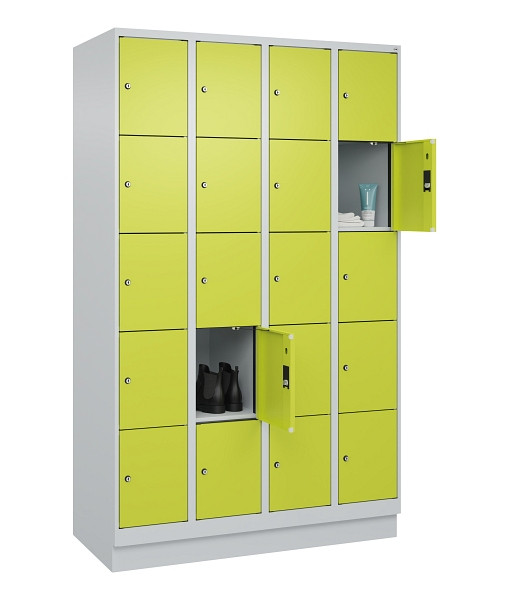 C+P Schließfachschrank Evolo PLUS, mit Sockel, 20 Fächer, 1950x1200x500mm, 7035/1108060 RDS Clowngrün, 049020-405 S10015