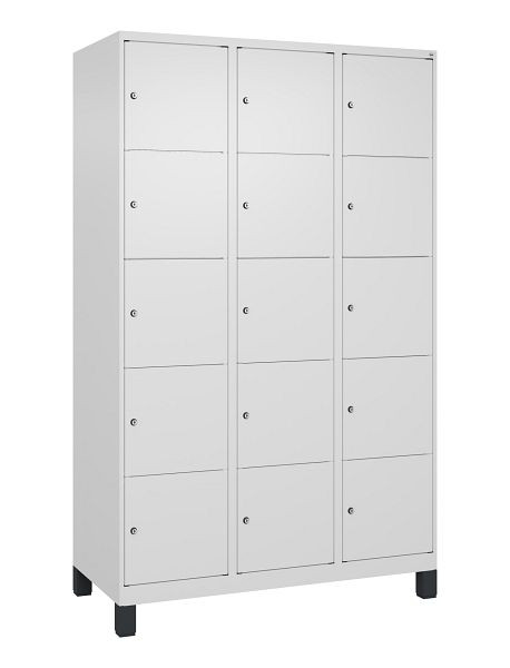 C+P Schließfachschrank Classic PLUS, Füße, 3 Abteile, 1950x1200x500mm, 9016/9016, 080010-325 S10017