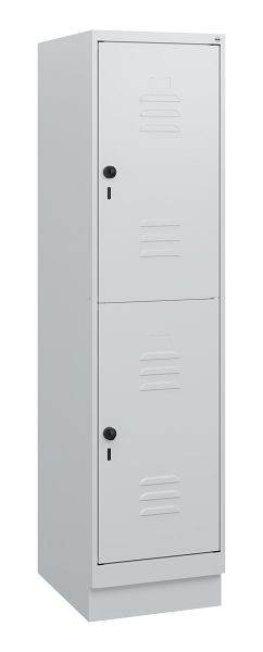 C+P Doppelstöckiger Spind Classic PLUS, Sockel, 1630x400x500mm, 7035/7035, Drehriegel, 0803205-12 S10009