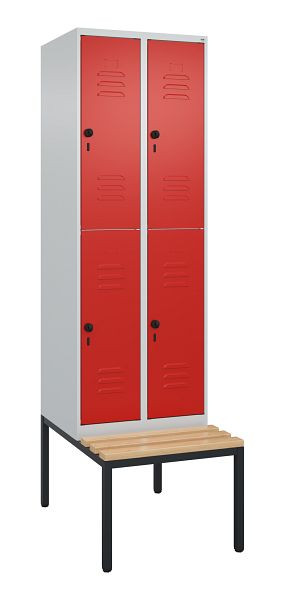 C+P Doppelstöckiger Spind Classic PLUS, 2 Abteile, 2120x600x815mm, 7035/3020, Drehriegel, Buche-Sitzleisten, mit untergebauter Sitzbank, 0803507-20 S10002