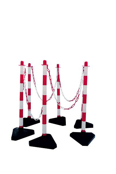 Schake Kettenständer-Set 6 Pfosten, weiß / rot 10 m Kunststoffkette 10 Verbindungsglieder, mit Beton gefülltem dreieckig, 4040KBSET